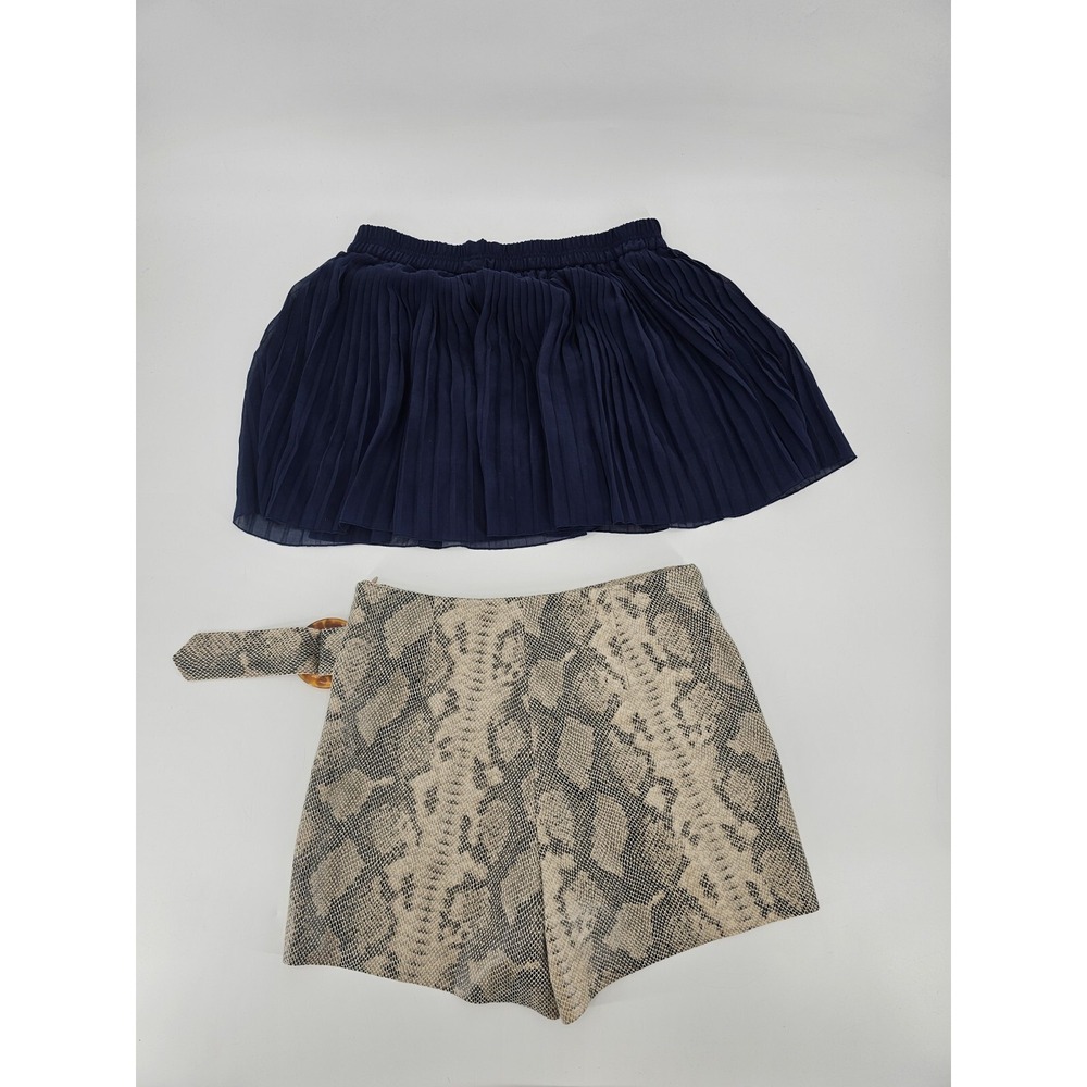 LOT OF 2 Zara Bermuda Skort Snake Print & Pleated Shorts Women's Sz Medium Multi - Picture 5 of 8